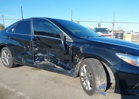 2017 Toyota Camry Se z USA, uszkodzony, nr VIN 4T1BF1FKXHU743884